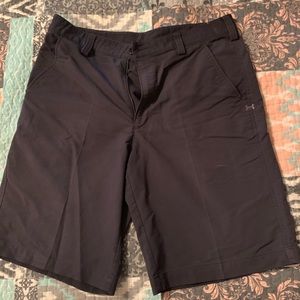 Black Under Armor golf shorts